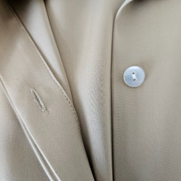 NWT THEORY Taupe Brown Silk Classic Fitted LS Blouse Shirt Top Small - Picture 6 of 7